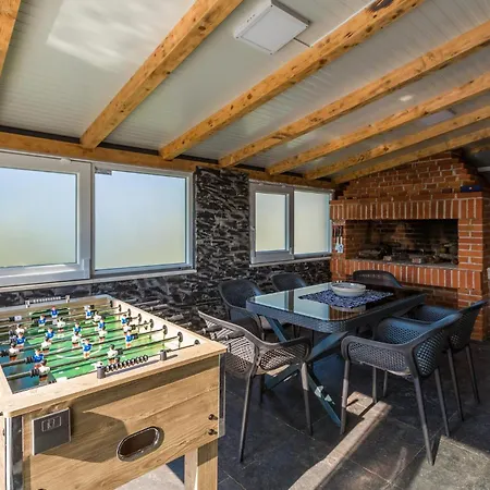 Beautiful In With Wifi Holiday home